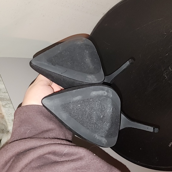 High Heels - Picture 3 of 5